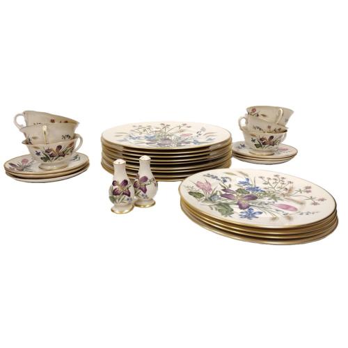 FRANCISCAN FINE CHINA, MARIPOSA PATTERN