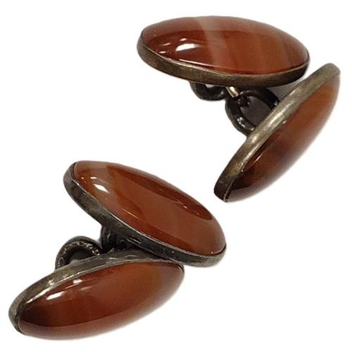 PAIR OF UNMARKED STERLING CARNELAIN-AGATE CUFFLINKS