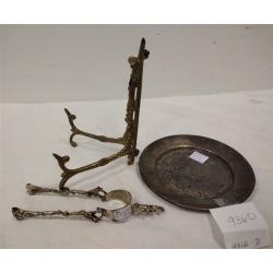 COLLECTION OF ANTIQUE METAL WARES