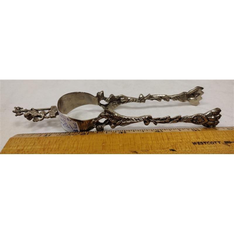COLLECTION OF ANTIQUE METAL WARES