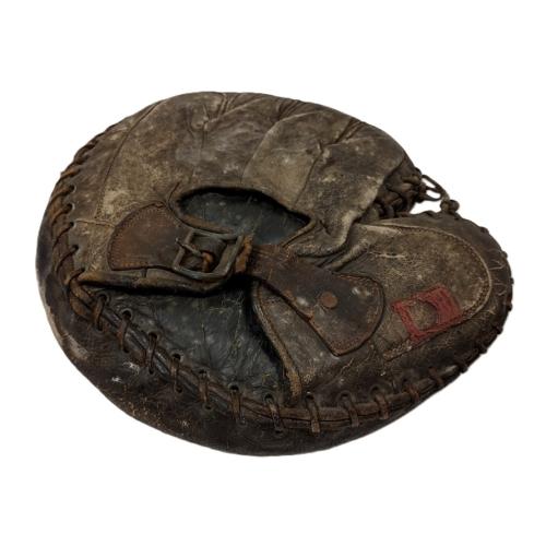 VINTAGE BASEBALL LEFT HANDED CATCHER'S MITT