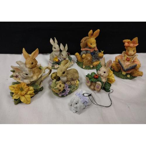 COMPOSITION BUNNY FIGURES