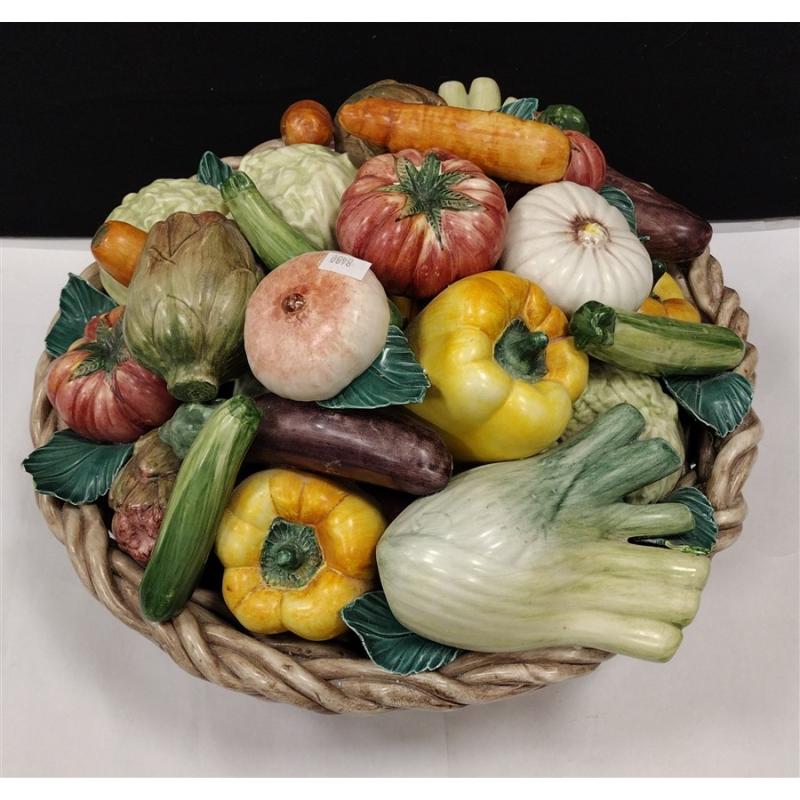 LARGE HORCHOW MADE IN ITALY CENTERPIECE DISPLAY