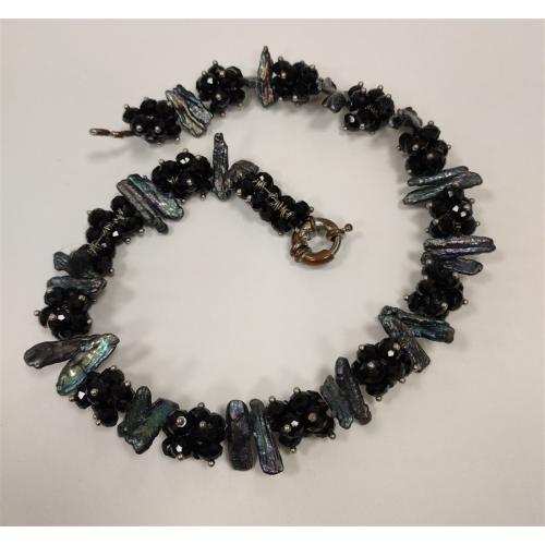 PEARL & FACETED GLASS NECKLACE