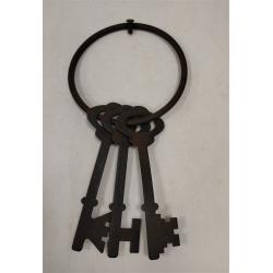 DECORATIVE HANGING KEYS