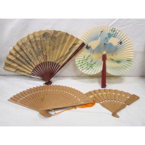 FOUR VINTAGE CHINESE FANS