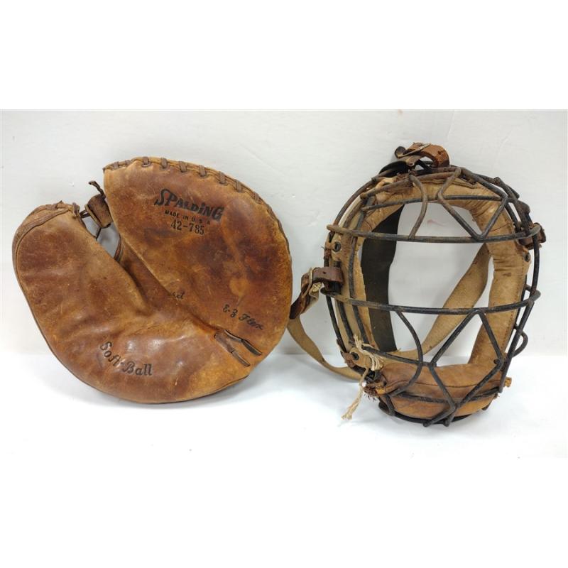 SPALDING SOFTBALL MITT 42-785 AND CATCHER'S MASK