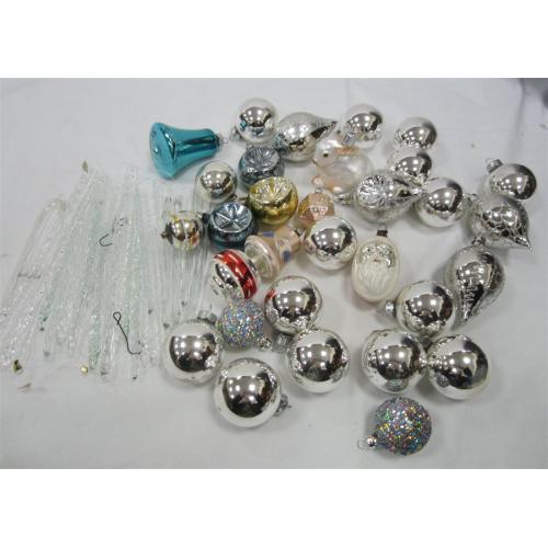 VINTAGE CHRISTMAS TREE ORNAMENTS